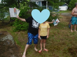 賞をもらって記念撮影