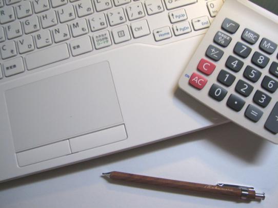 経理業務の外注とは?繁忙期だけでも可能な活用方法をご紹介!