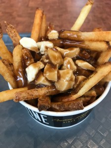 カナダの国民食!?