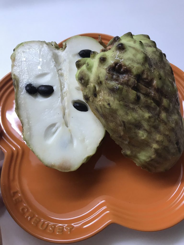 台湾　アテモヤ２