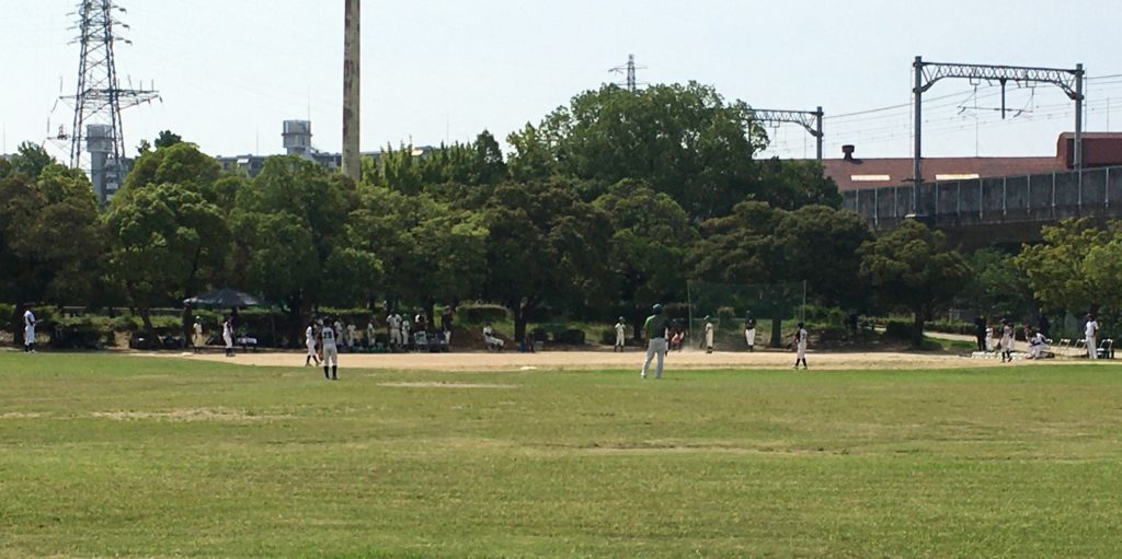 少年野球をしている