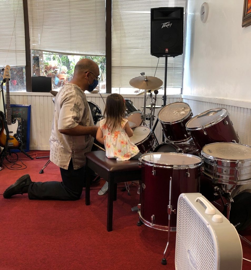 ドラムのレッスン日