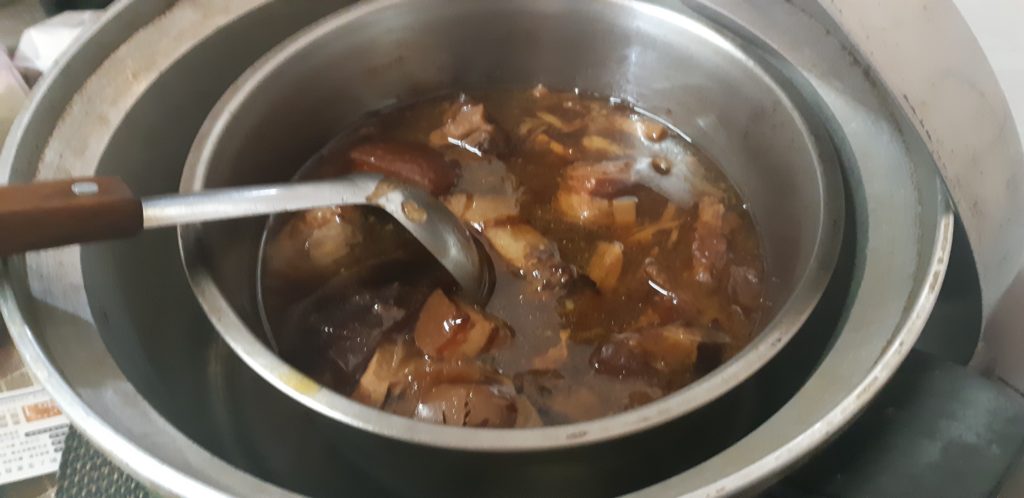 ルーローファン 