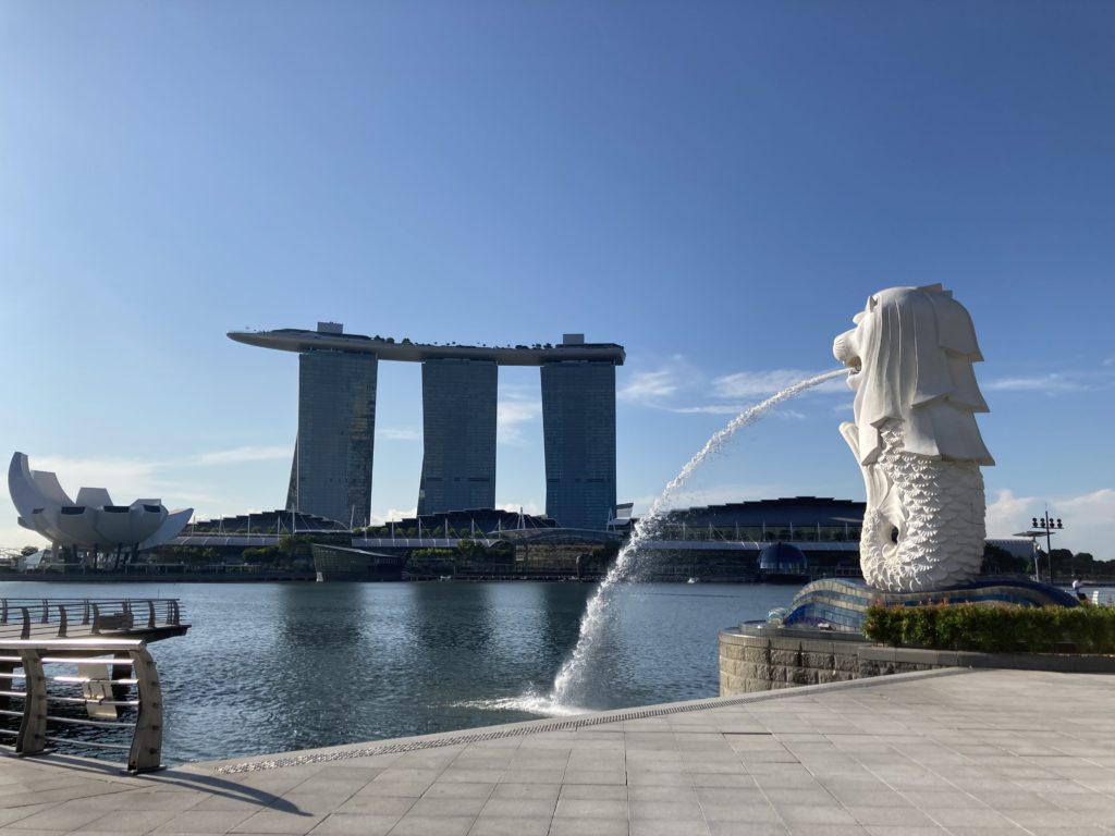 有名観光地とマーライオン