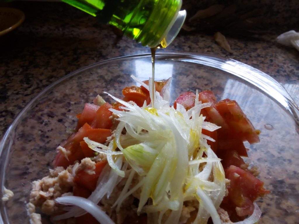 下準備したものを混ぜ合わせる